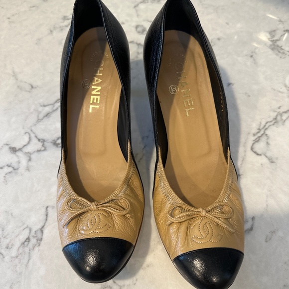 CHANEL SHOES - Picture 1 of 12